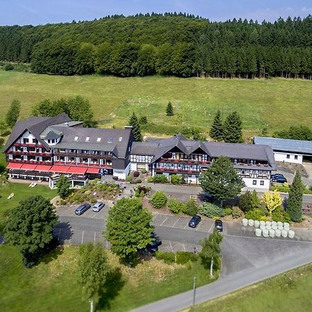 Berghotel Habbel Und Die Welt Kann Warten Cobbenrode ภายนอก รูปภาพ