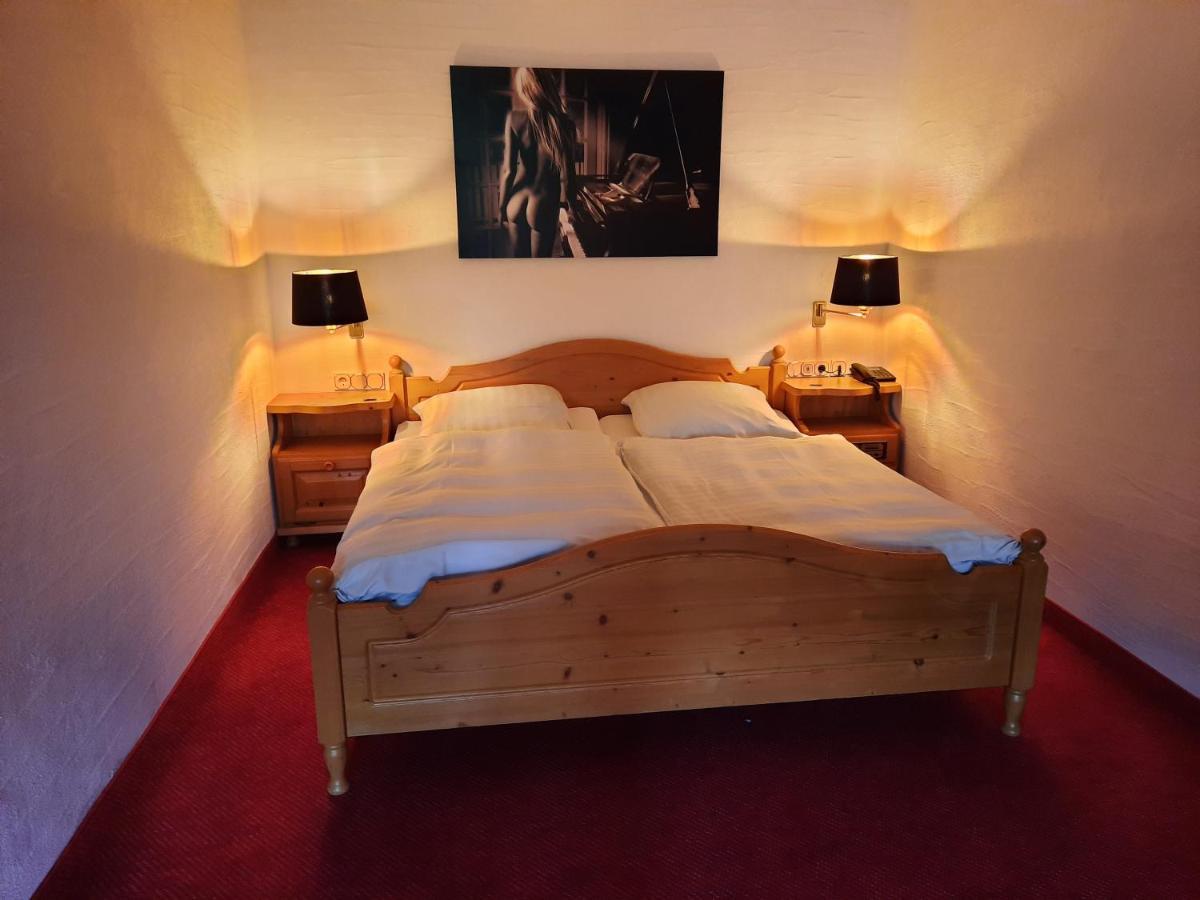 Berghotel Habbel Und Die Welt Kann Warten Cobbenrode ภายนอก รูปภาพ