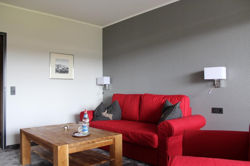 Berghotel Habbel Und Die Welt Kann Warten Cobbenrode ภายนอก รูปภาพ